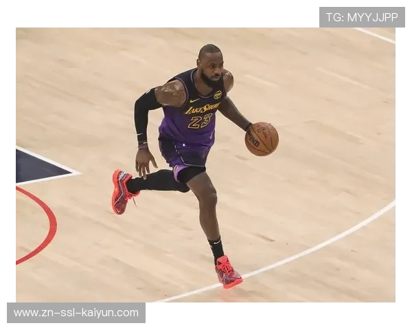 湖人111-103客胜鹈鹕，詹姆斯30分8篮板8助攻创纪录